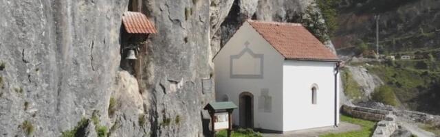 Ništa im nije sveto: Vandali oskrnavili crkvu kod Hadži Prodanove pećine
