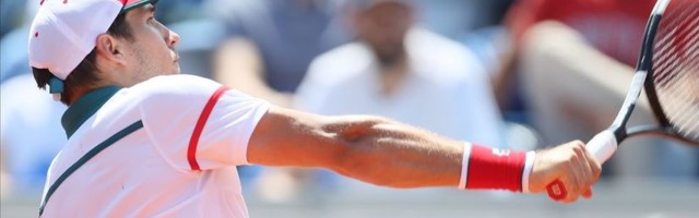 Cicipas bolji od nervoznog Lajovića