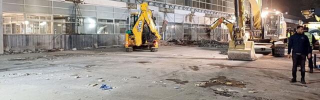 Brnabić kaže da je pad nadstrešnice - DIVERZIJA! Ako je stvarno tako, šta su radile bezbednosne službe?
