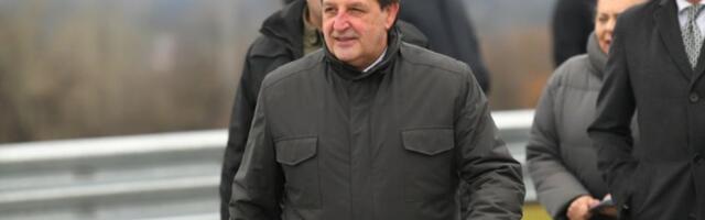 Dveri: Nemoguće da Gašić nije znao za ogromnu količinu marihuane u Konjuhu, kod odbornika SNS