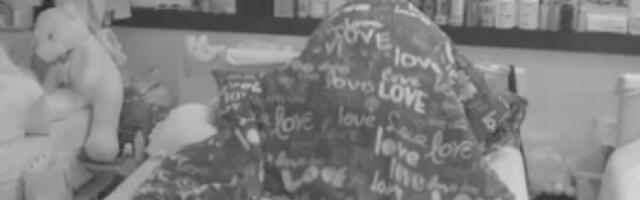 PUCA VEZA? ASMIN SE OBRUKAO U KREVETU! Maja Marinković odlepila! (VIDEO)