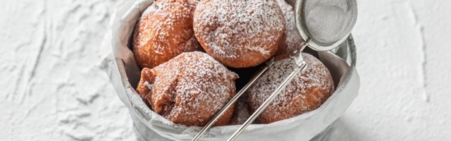 Mini uštipci u slatkoj verziji se pripremaju za 10 minuta i odlična su poslastica za sve prilike