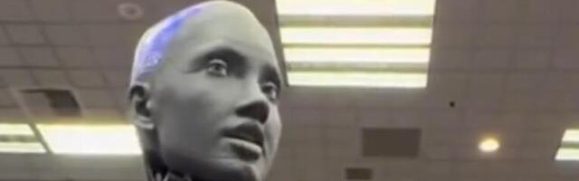"PAZITE ŠTA PRIŽELJKUJETE!" Humanoidnom robotu postavili pitanje, a odgovor je sve prenerazio (VIDEO)
