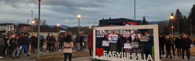 Građani danas protestovali širom juga Srbije