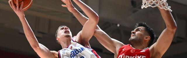 TURSKA – SRBIJA Orlovi nemaju rešenja za Jurcevena: Vicešampion Evrope dominira u Istanbulu! /VIDEO/