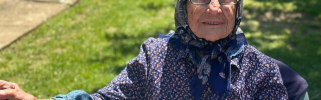 Baka Milanka iz Čačka je žena sa 100 članova porodice i 100 godina: Najbogatija je u tom kraju, a ovo je recept za dugovečnost FOTO