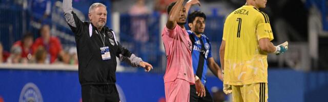 Horor scene u MLS: Mesijev saigrač završio u nesvesti na terenu, pa hitno prebačen u bolnicu! /VIDEO/