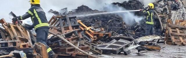 Uhapšen muškarac koji je vatrometom izazvao veliki požar! U Kikindi pirotehnikom zapalio reciklažni otpad!