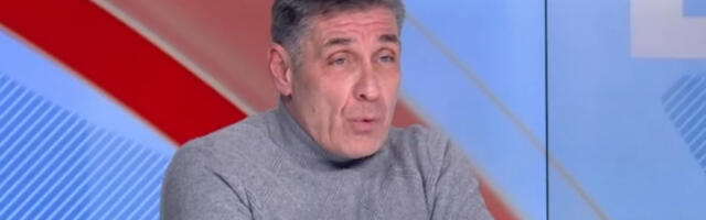 Deo zaposlenih Opšte bolnice u Valjevu održao skup podrške dr Vladimiru Dugaliću