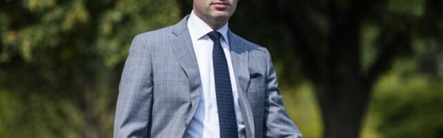 MA KAKAV TRAMP, ON VUČE SVE KONCE IZ SENKE! Isplivale šokantne informacije - SPOSOBAN JE DA NEZAMISLIVO...