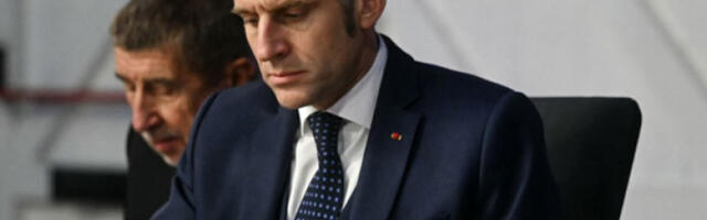 Макрон: Нема хитне потребе за почетак дијалога са Путином