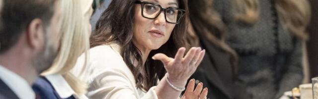 Optužena za nedolično ponašanje: Trampova ministarka rada podnela ostavku