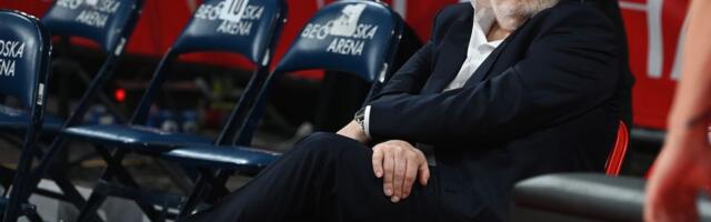 Šok u Zvezdi pred Barselonu: Crveno-beli uručili otkaz čuvenom treneru posle poraza od Partizana!