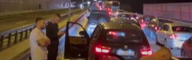 LANČANI SUDAR NA AUTO-PUTU KOD UBA! Saobraćaj u zastoju! (VIDEO)