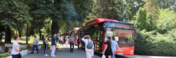 I KRUŠEVAC STIŽE NA MITING U BEOGRADU! Deset autobusa 'Trajala' vozi građane na veliki skup