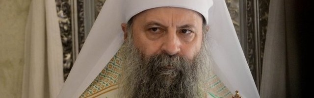 PATRIJARH PORFIRIJE ODUŠEVIO NAROD! Družtvenim mrežama kruži snimak koji je dokaz KOLIKO JE SKROMAN /VIDEO/