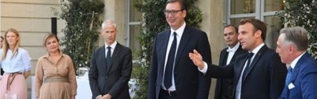 (FOTO) RADNA VEČERA dvojice predsednika Vučića i Makrona!