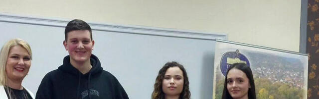 Učenici iz Vranja na Okružnom takmičenju recitatora 11. aprila u Surdulici