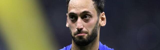 Napoli u Milanu sačuvao vrh: Čalhanoglu od junaka do tragičara