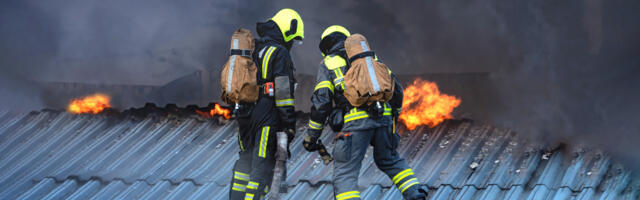 DETE (7) NAMERNO IZAZVALO POŽAR U SUPERMARKETU Vatru gasilo 28 profesionalnih i 9 dobrovoljnih vatrogasaca iz Ružinova i Rače