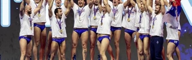 VATERPOLISTI BEZ DOČEKA ISPRED SKUPŠTINE Da li je Ćacilend razlog?