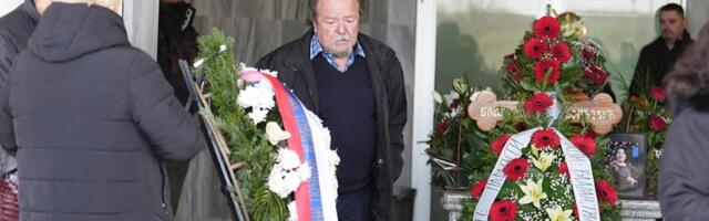 SAHRANJENA Beti Đorđević: Pevačica ispraćena na večni počinak uz trubački orkestar (FOTO)