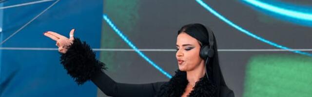 Najpoznatija hrvatska navijačica pozirala u bikiniju... na snegu! /FOTO/