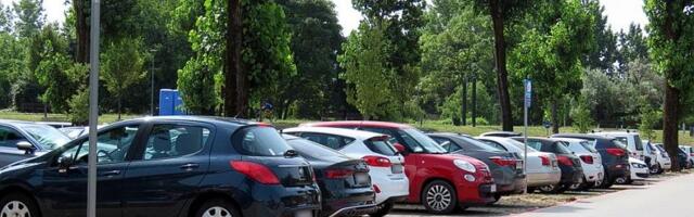 Humani parking kod Štranda