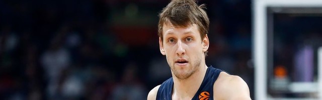 Veseli skoro bez promašaja, Olimpijakos izgubio teoretske šanse za plej-of (VIDEO)
