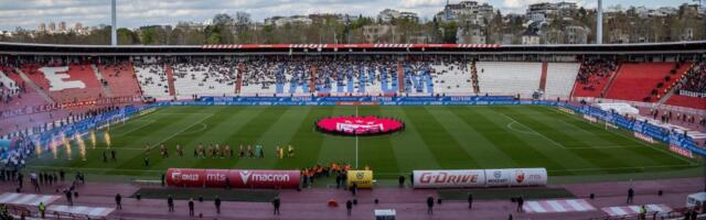 NAVIJAČI OZBILJNO PODBACILI, STADION SKORO NIJE BIO PRAZNIJI: Evo koliko je tačno ljudi bilo na večitom derbiju!