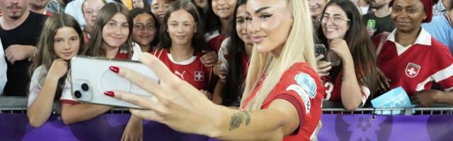 Evropa poludela za seksi fudbalerkom: Na EURU uvedeno posebno obezbeđenje zbog Ališe Leman (FOTO)