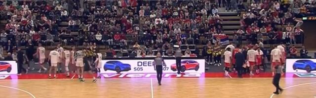 Jaka scena u Beču na Zvezdinom meču: "Zagrmeo" poznati srpski hit, navijači pevali uz razglas