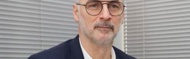 Стоилковић: Отпуштени Албанци у канцеларијама имали кревете за дремку