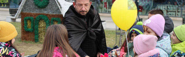 Sutra (utorak) za najmlađe „Trg dečije radosti – Novogodišnja čarolija“