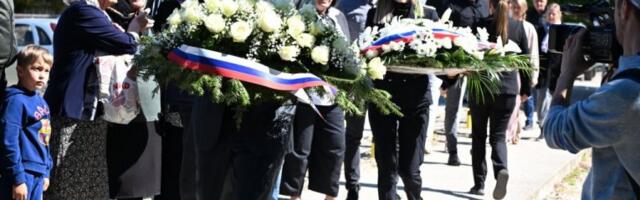 Uzmemirujuće da nesreće koriste kao političko gorivo: Vučević se poklonio žrtvama u Malom Orašju i Duboni, pa priznao šta ga plaši!