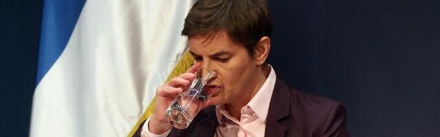 JADAN NJEN ŠEF Brnabić: Sve palo na Vučića