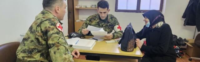 VOJNI LEKARI PREGLEDALI MEŠTANE JABUKE: Stigli do najudaljenijih mesnih zajednica Prijepolja