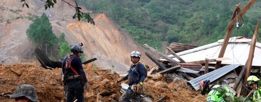 U Gvatemali potraga za nastradalim u klizištu, oluja Eta ide ka Kubi i Floridi