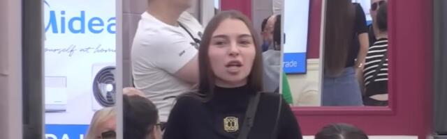 SALE LUKS SRAMNO ISPONIŽAVAO SARU I NJENU PORODICU Saznao da ga gledaoci osuđuju, ali nastavio da je vređa: Uhodi me dete, a za mamu...