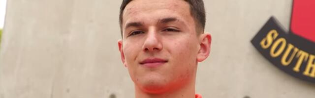 Srbin je bio velika nada Premijer lige, pa nestao posle 23 minuta: "Šutnuo bi majku da igra protiv nje"