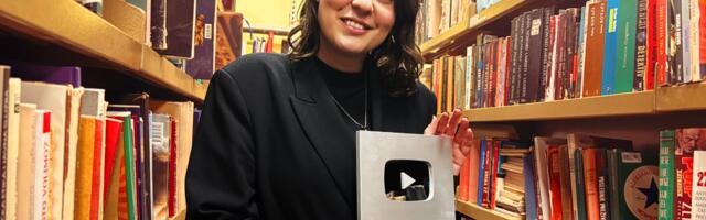 BBC u šetnji bibliotekom sa Sarom Arsenović: Knjigama osvaja internet