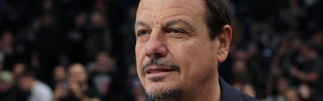 ERGIN ATAMAN U TRANSU POSLE POBEDE PROTIV ZVEZDE! Isplivao snimak iz svlačionice Panatinaikosa: Nećete verovati koga je turski trener najviše hvalio (VIDEO)