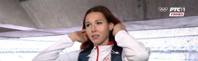 Dečko Angeline Topić oduševio porukom na aerodromu (FOTO)