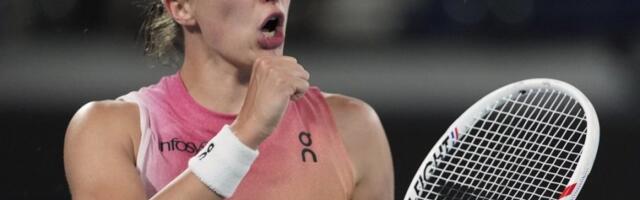 DEMONSTRACIJA SILE: Poljska teniserka protivnici dozvolila samo dva gema