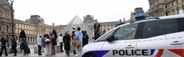 Uhapšena dva muškarca i dve žene u vezi pljačke Luvra: Potraga za ukradenim draguljima još uvek traje