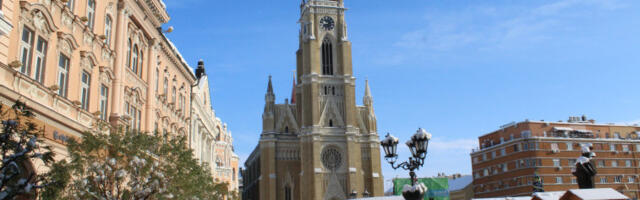 Мићин осудио подметање пожара на вратима цркве Имена Маријиног