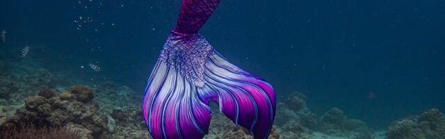 Žena koja je htela da bude sirena uhapšena: Policija je zatekla bez odeće u komšijinom jezercetu