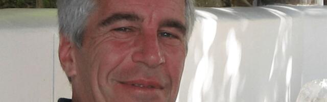 Američki modni agent molio Epstajna da spava sa njegovom manekenkom, pokazuju mejlovi