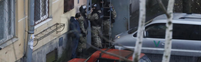 Predao se muškarac koji je kao taoce držao šestoro dece u Sankt Peterburgu