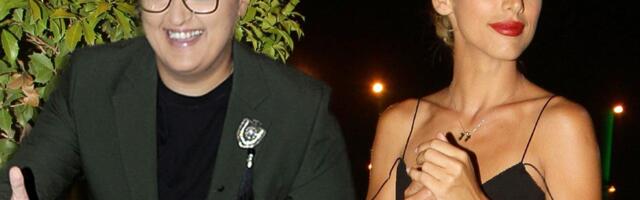 AUU KAKVA FOTKA! Jovana Pajić golih grudi pored Marije Šerifović, drži ih  u rukama dok pevačica presrećno gleda